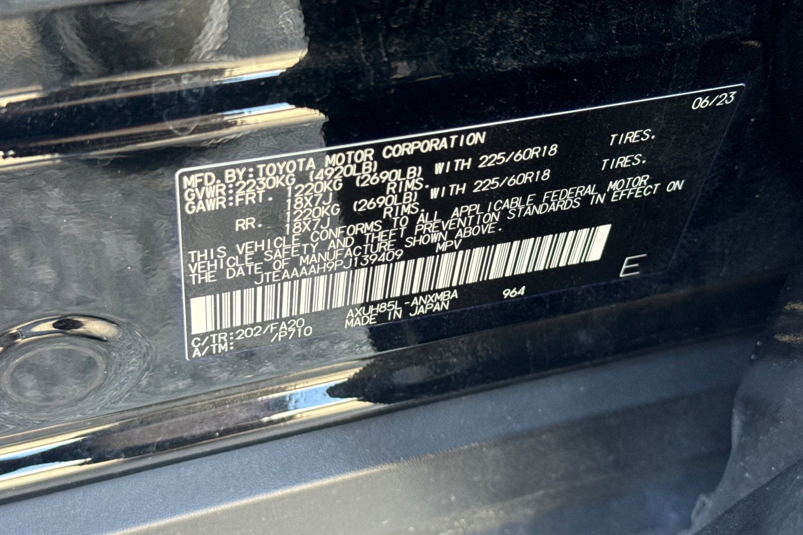Used 2023 Toyota Venza LE AWD/4WD image 29