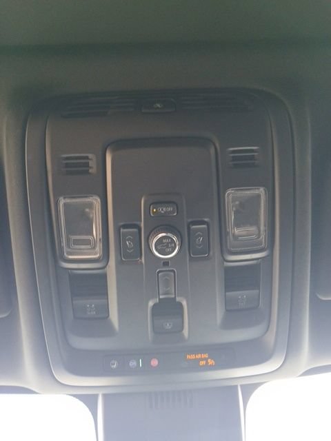 Used 2025 GMC Yukon AT4 w/ AT4 Premium Package AWD/4WD image 27