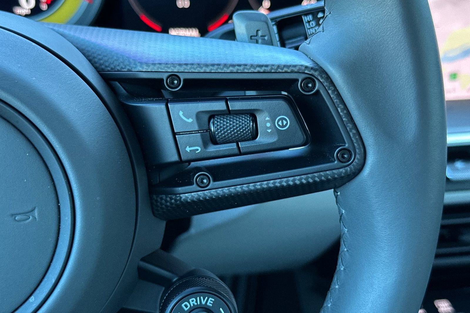 Used 2022 Porsche 911 Turbo S image 30