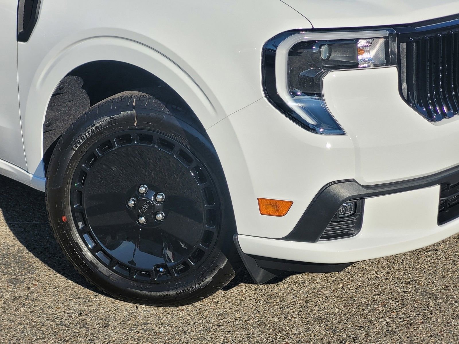 New 2025 Ford Maverick Lobo image 6