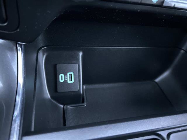 Certified 2022 Ford F150 XLT w/ Equipment Group 302A High image 32