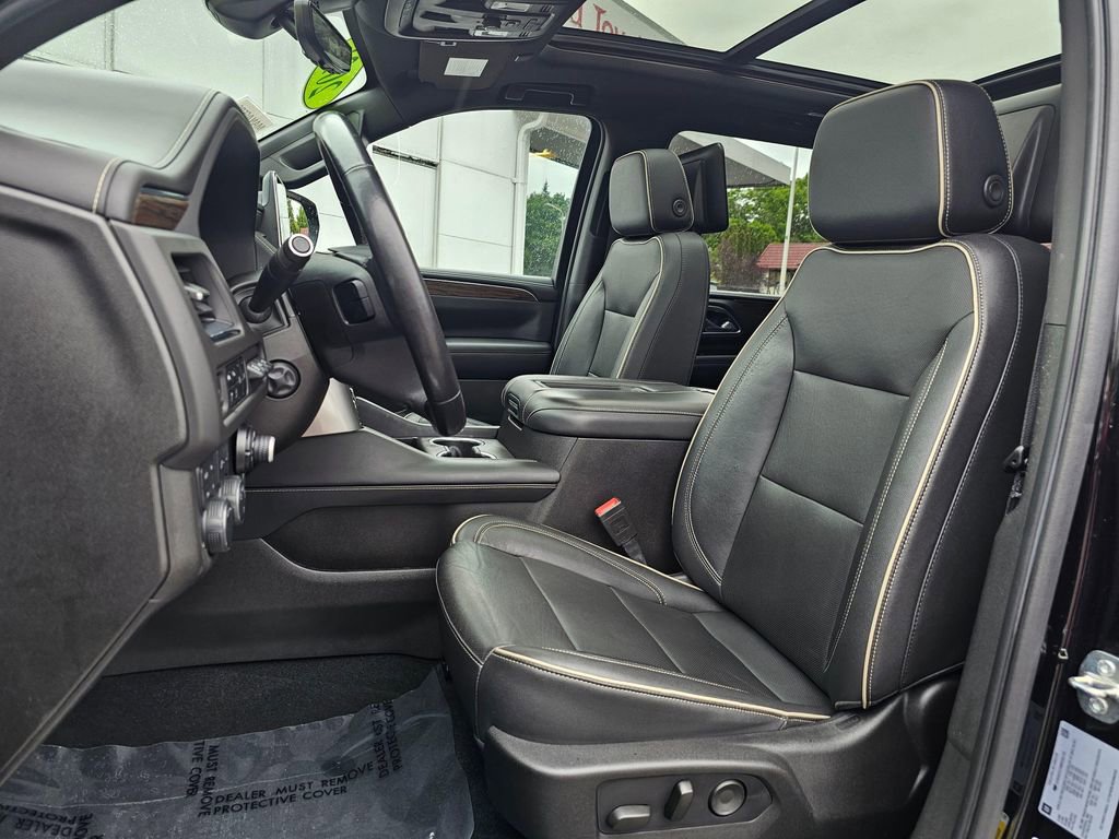 Used 2021 Chevrolet Suburban Premier AWD/4WD image 23