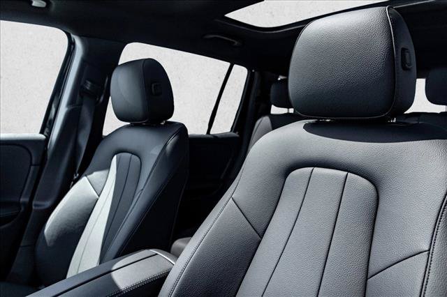 New 2026 Mercedes-Benz GLB 250 4MATIC image 23