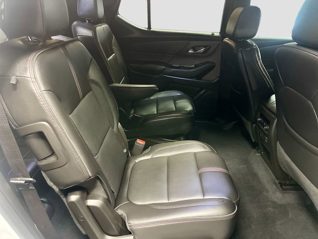 Used 2022 Chevrolet Traverse RS w/ LPO, Floor Liner Package image 30
