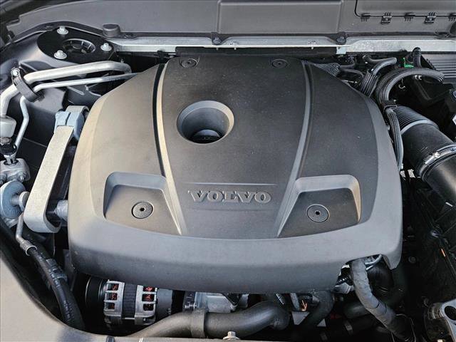 Used 2019 Volvo XC60 T5 Momentum w/ Multimedia Package FWD image 22