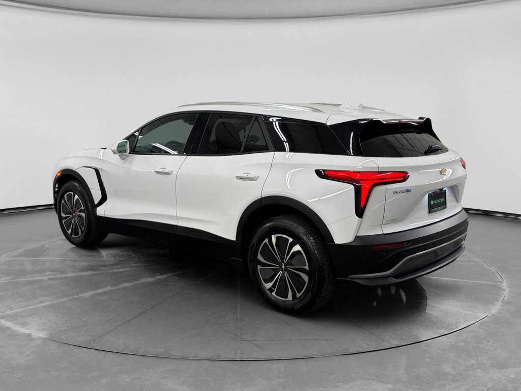 Used 2024 Chevrolet Blazer EV LT AWD/4WD image 7