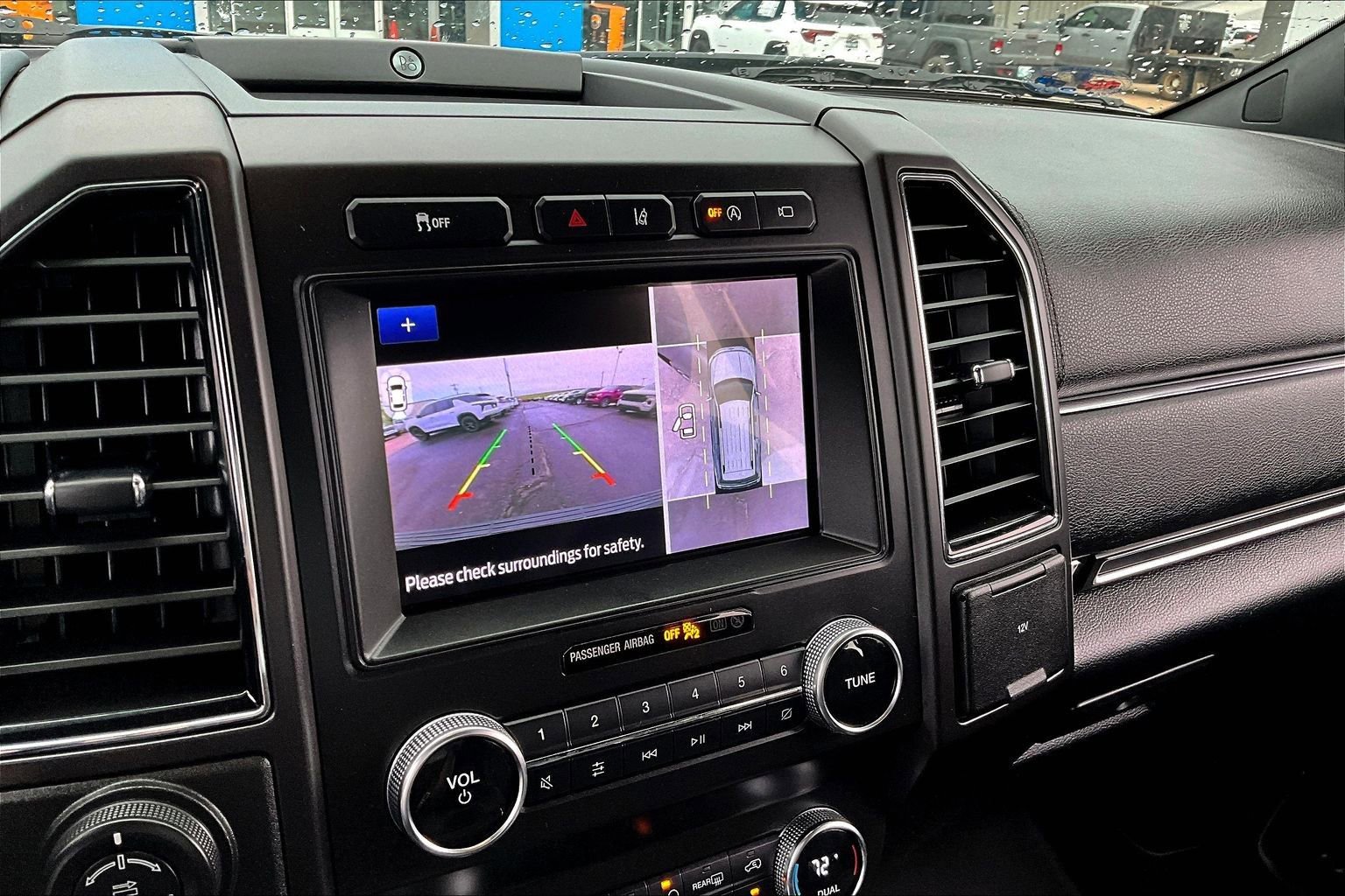 Used 2020 Ford Expedition Limited w/ Special Edition Package image 23