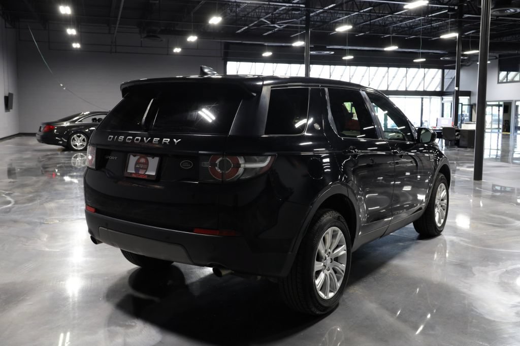 Used 2017 Land Rover Discovery Sport SE AWD/4WD image 7