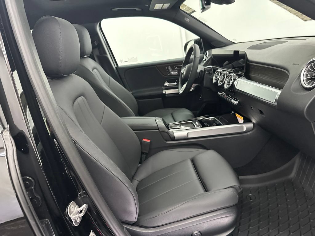 New 2026 Mercedes-Benz GLB 250 4MATIC image 25