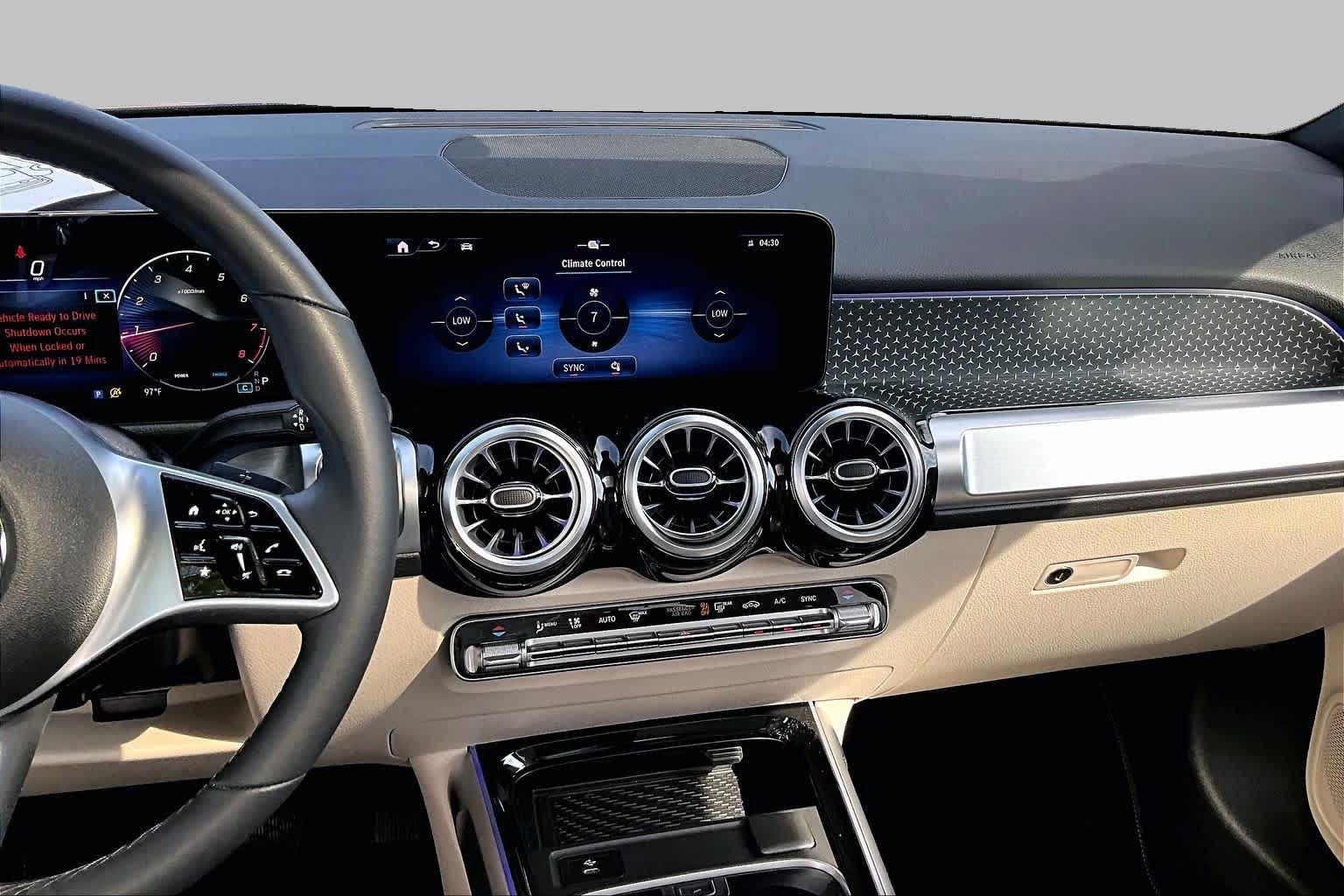 Used 2026 Mercedes-Benz GLB 250 image 7