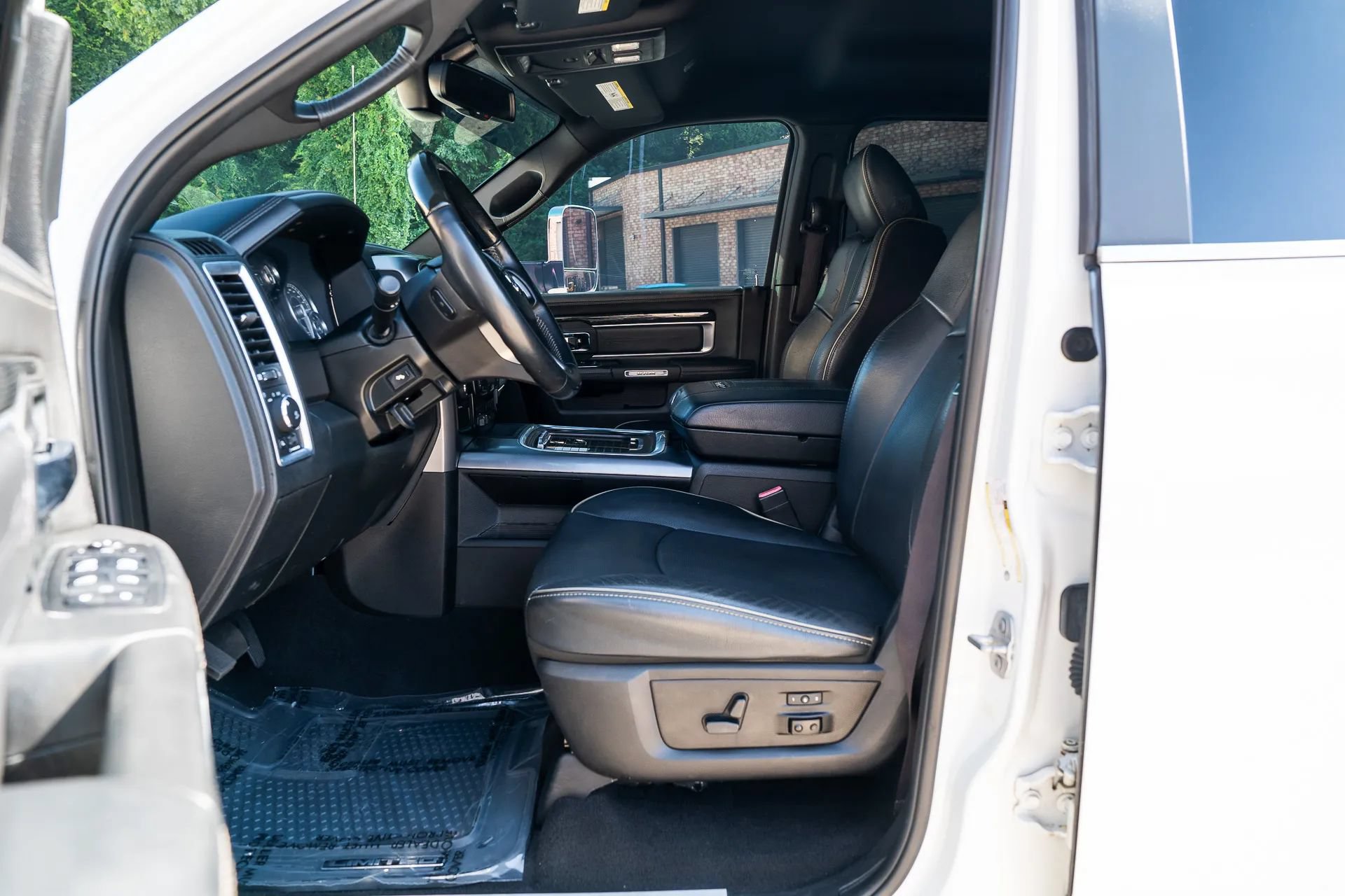 Used 2018 RAM 2500 Limited AWD/4WD image 20