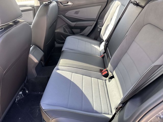 New 2026 Volkswagen Jetta SE FWD image 13