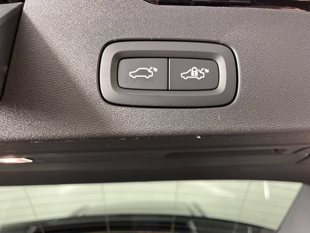 Used 2025 Volvo V60 B5 Cross Country Plus AWD/4WD image 48
