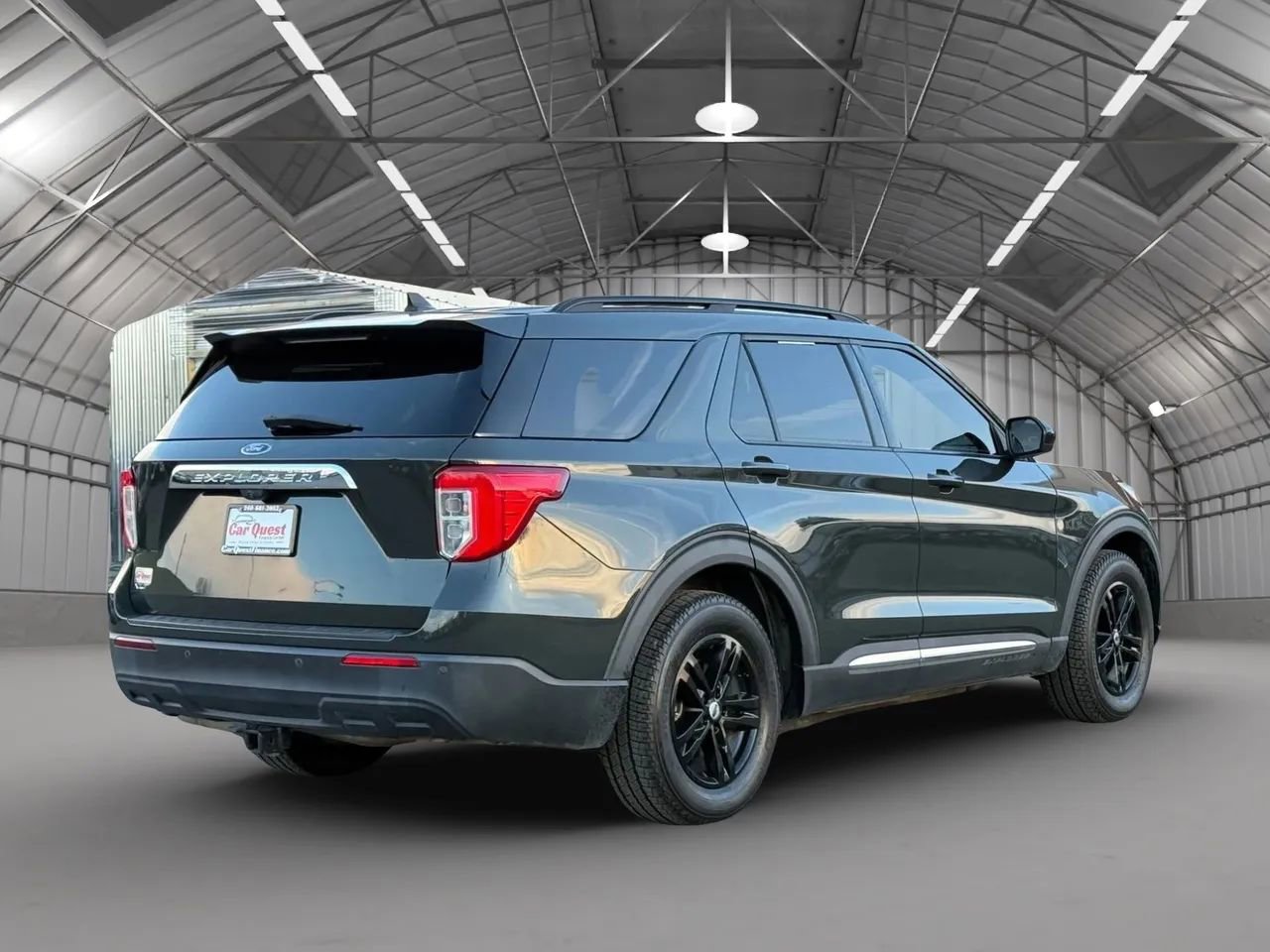 Used 2022 Ford Explorer XLT RWD image 7