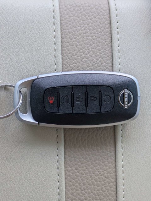 Used 2025 Nissan Armada Platinum w/ Convenience Package RWD image 36