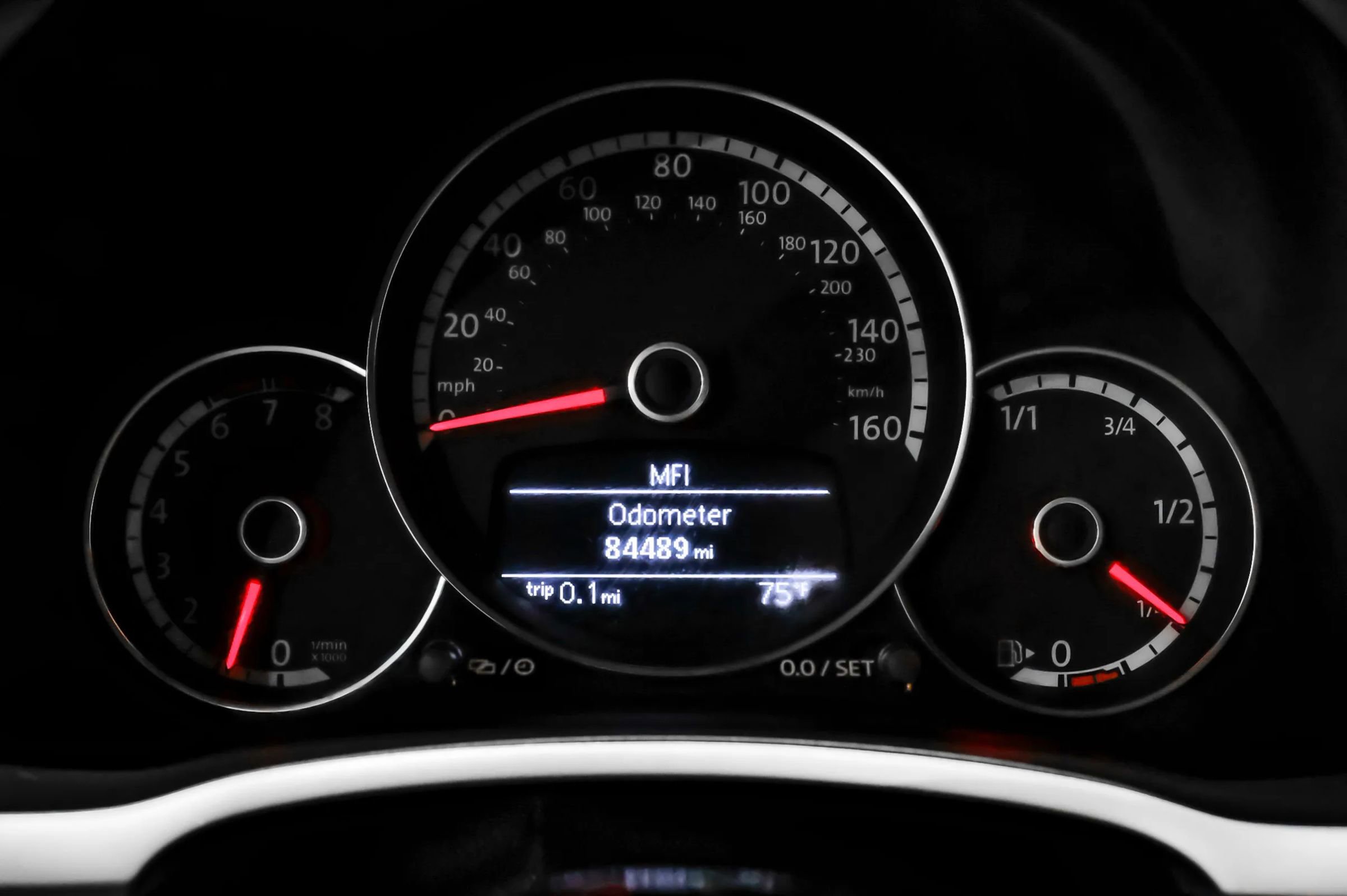 Used 2014 Volkswagen Beetle GSR image 16