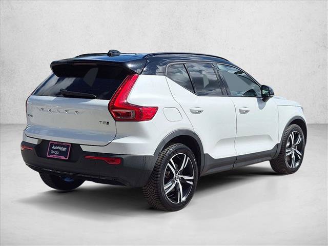 Used 2022 Volvo XC40 T5 R-Design w/ Advanced Package AWD/4WD image 5