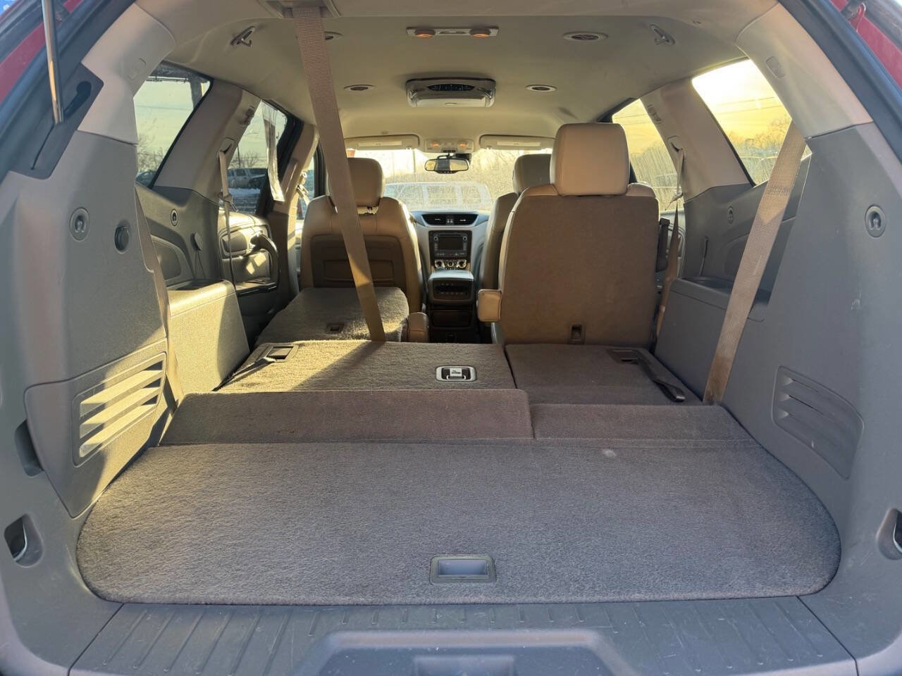 Used 2014 Chevrolet Traverse LTZ image 16