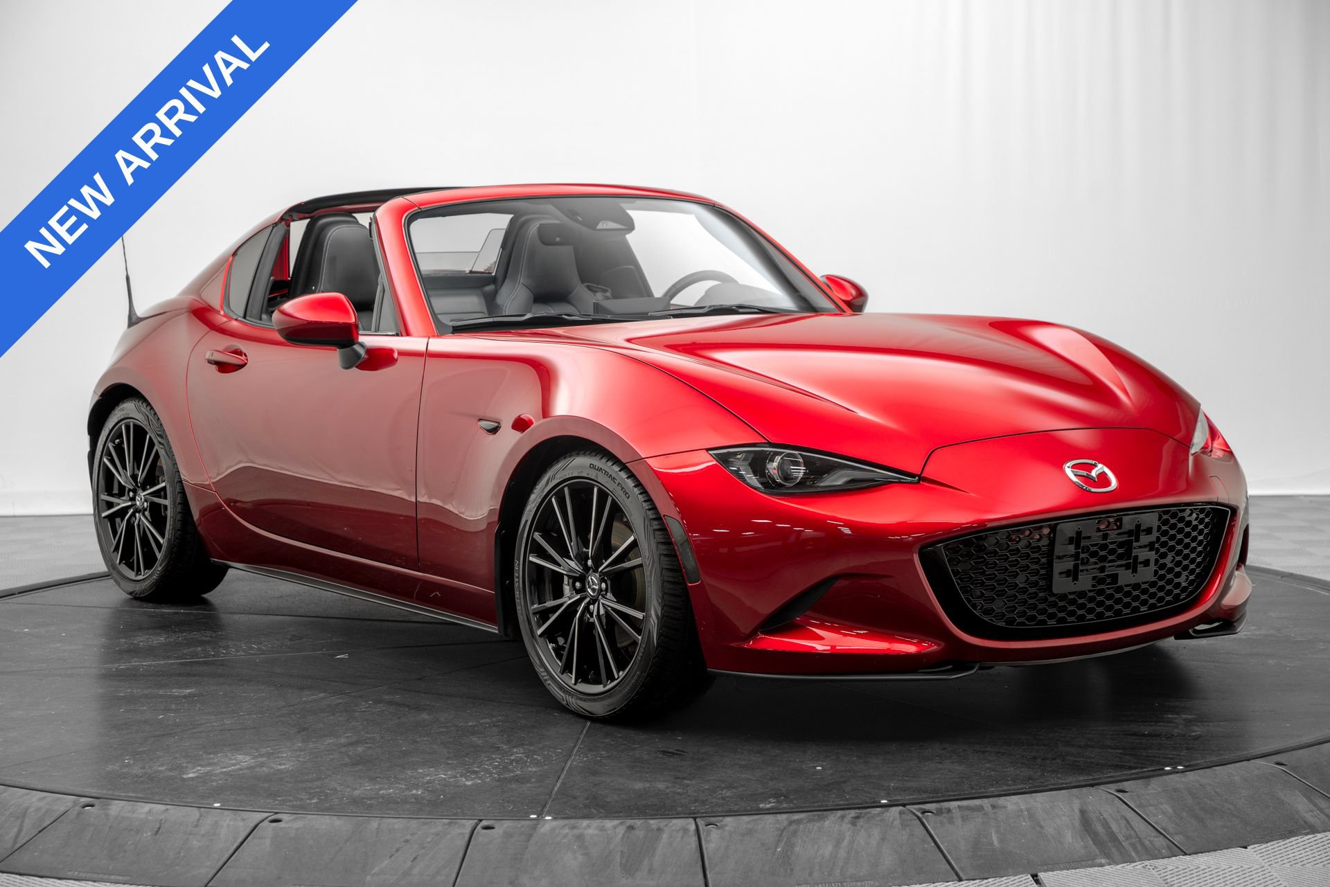 Used 2024 MAZDA MX-5 Miata RF Grand Touring RWD image 9