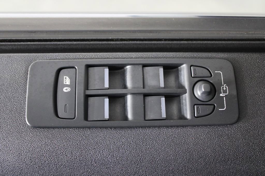 Used 2022 Land Rover Discovery Sport S R-Dynamic image 22