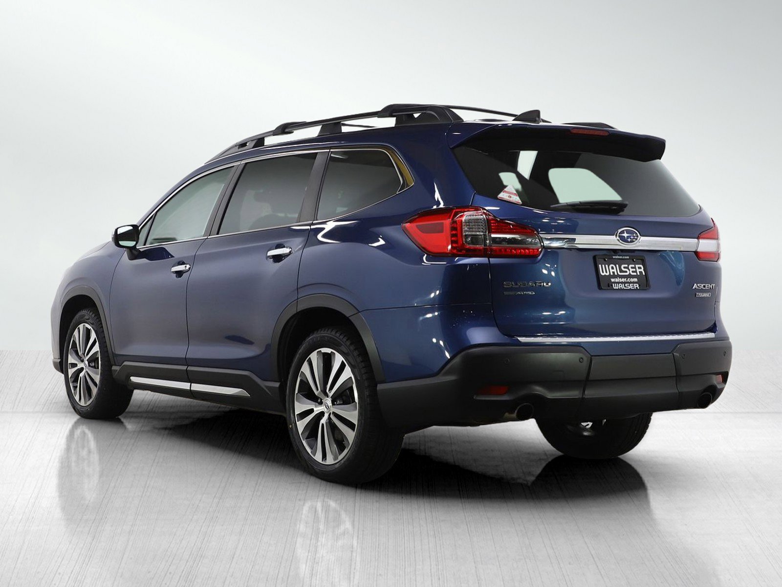 Used 2019 Subaru Ascent Touring w/ Popular Package #3 image 3