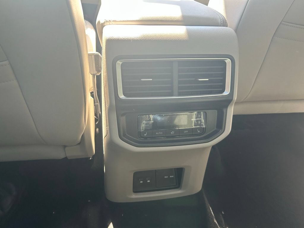 New 2026 Volkswagen Atlas SEL Premium R-Line AWD/4WD image 50