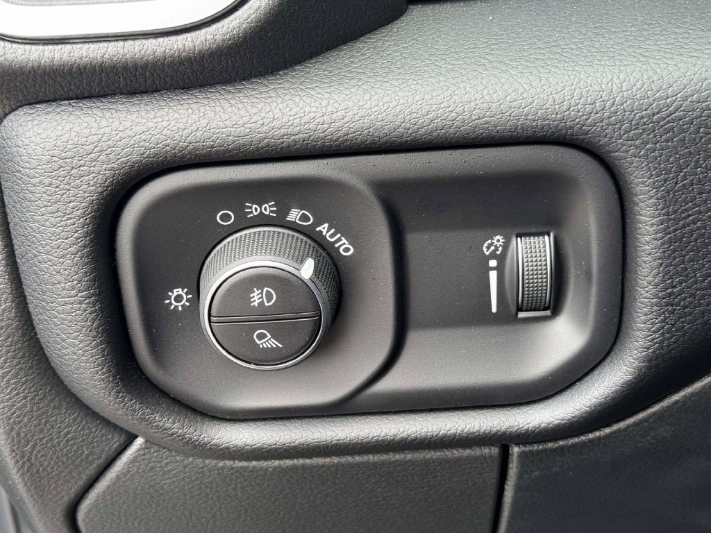 New 2026 RAM 2500 Big Horn AWD/4WD image 27