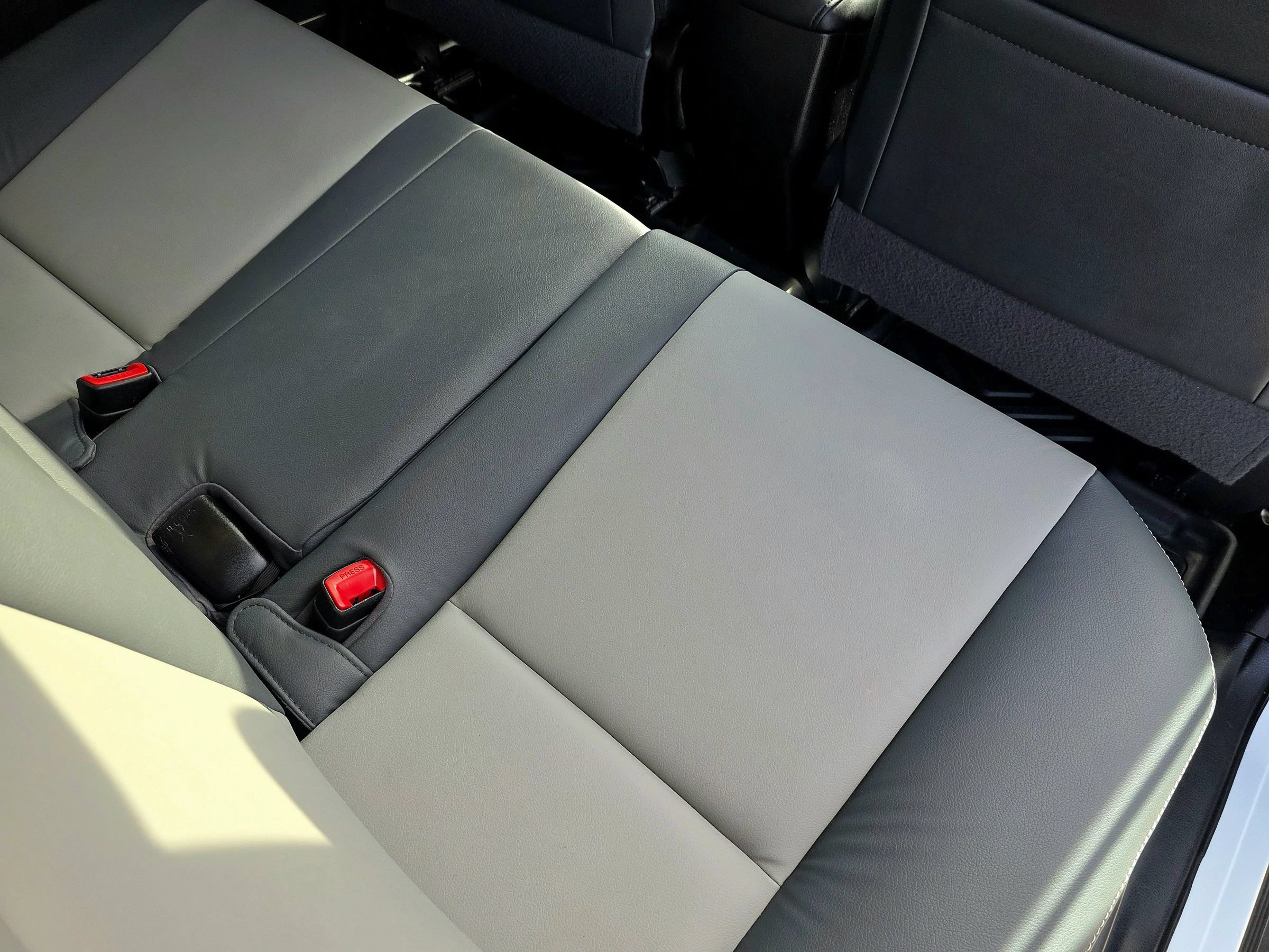 Used 2014 Toyota RAV4 Limited w/ Technology Package AWD/4WD image 53