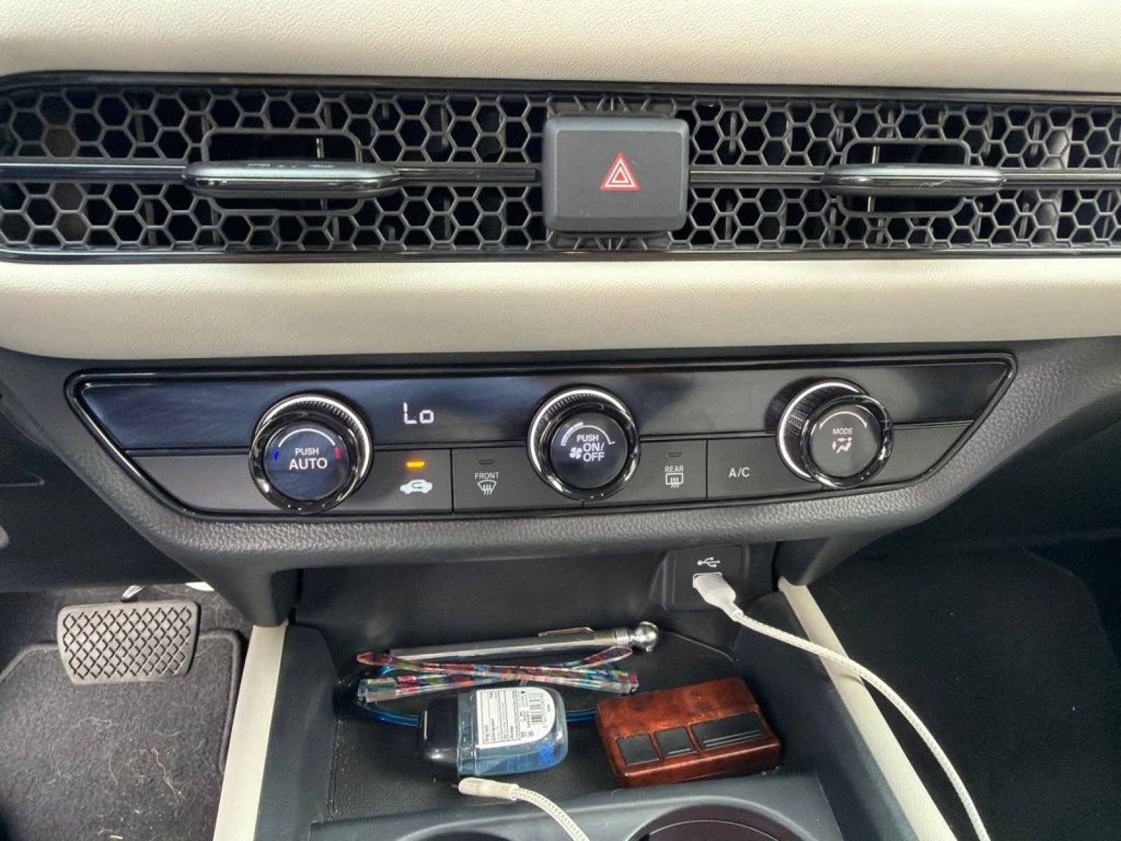 Used 2024 Honda HR-V LX image 17