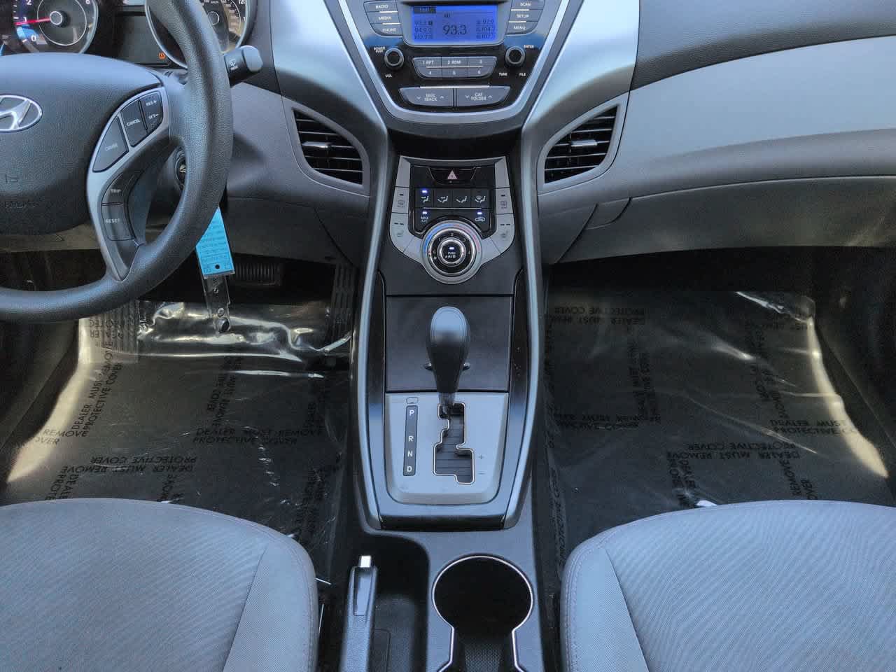Used 2013 Hyundai Elantra GLS w/ Preferred Pkg FWD image 18