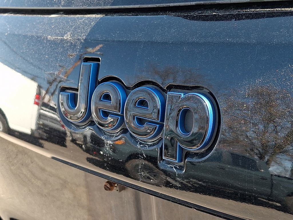Used 2018 Jeep Grand Cherokee Laredo image 29