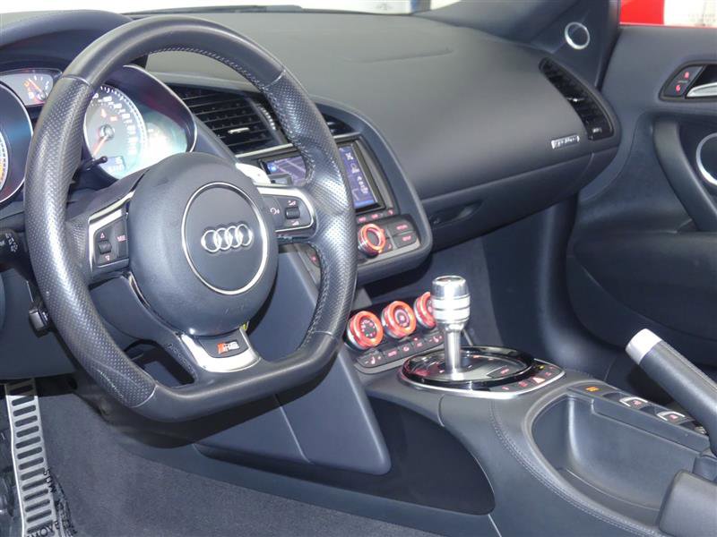 Used 2014 Audi R8 V8 w/ Convenience Package image 22