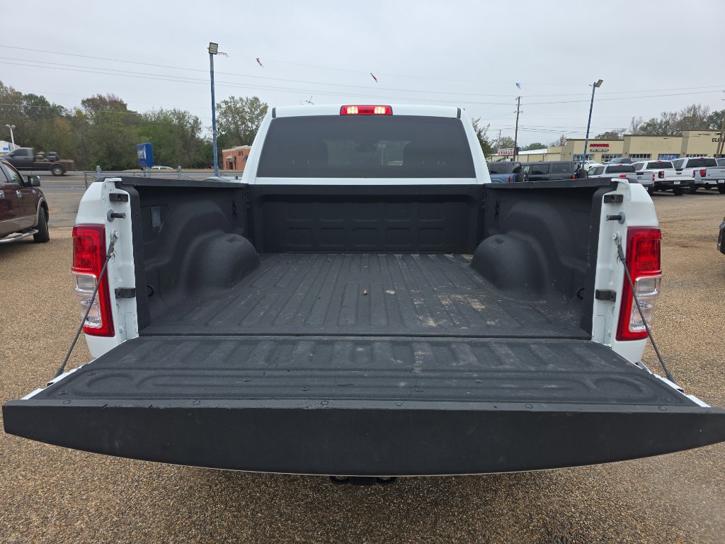 Used 2024 RAM 2500 Big Horn w/ Bed Utility Group image 13