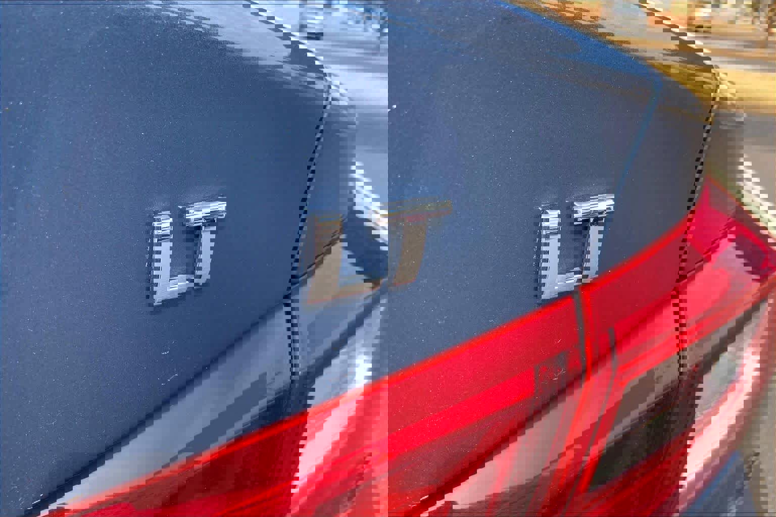 Used 2024 Chevrolet Malibu LT image 9