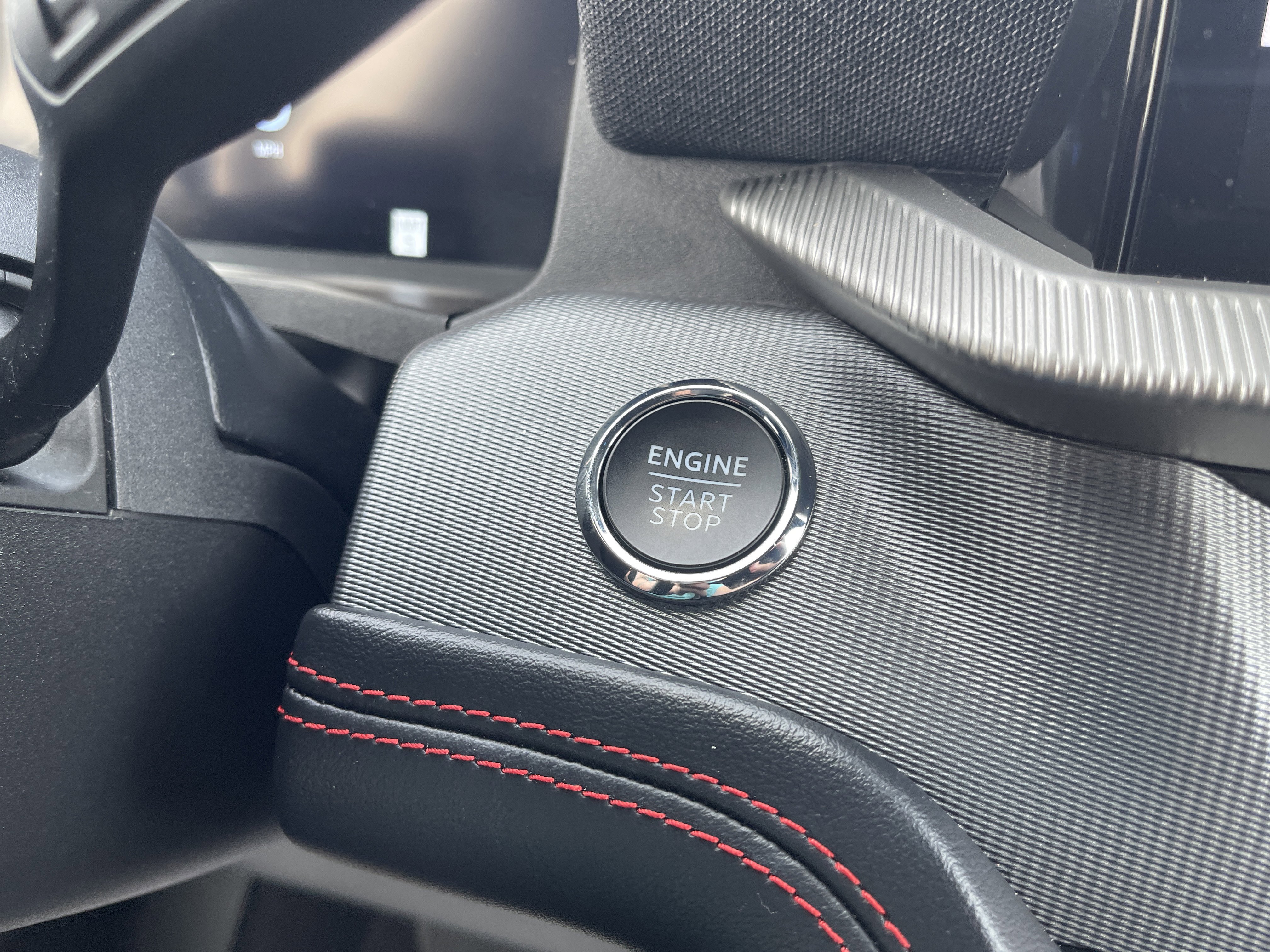 Used 2025 Ford Explorer ST image 25