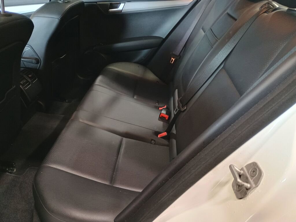 Used 2014 Mercedes-Benz C 300 Sport image 13