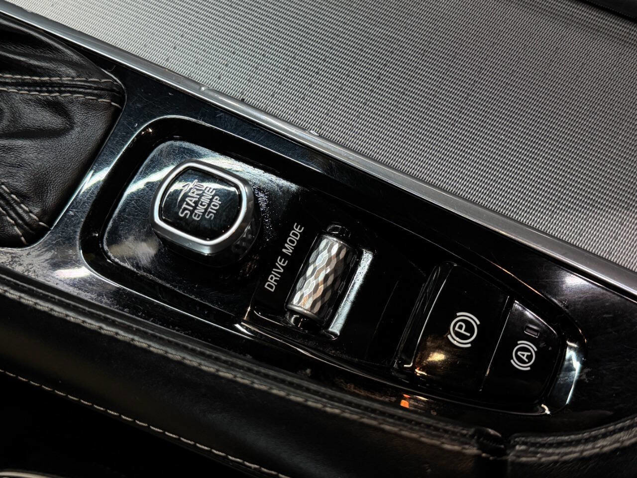 Used 2019 Volvo XC90 T6 R-Design w/ Protection Package Premier image 55