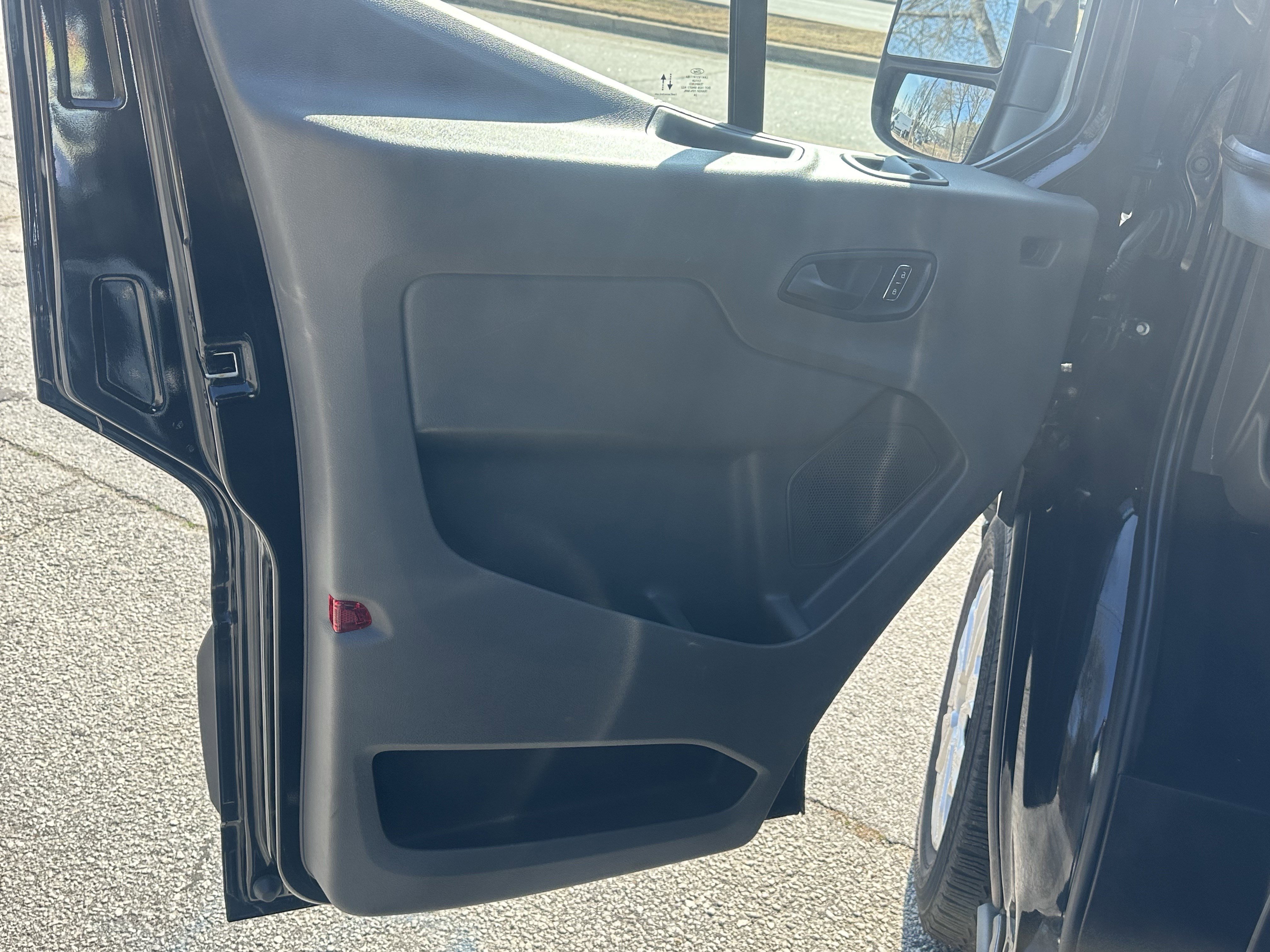 Used 2024 Ford Transit 350 XLT image 13