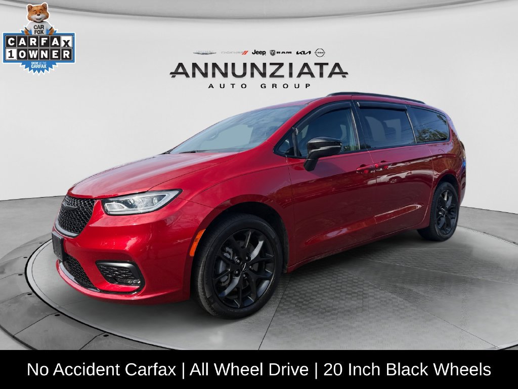 Used 2024 Chrysler Pacifica Touring-L w/ S Appearance Package