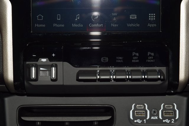 Used 2024 RAM 3500 Laramie image 39