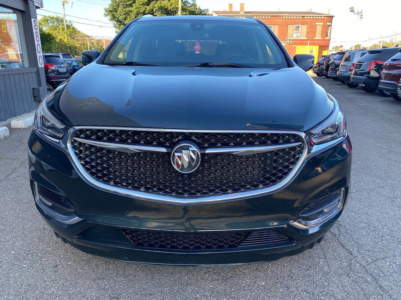 Used 2021 Buick Enclave Avenir AWD/4WD image 3