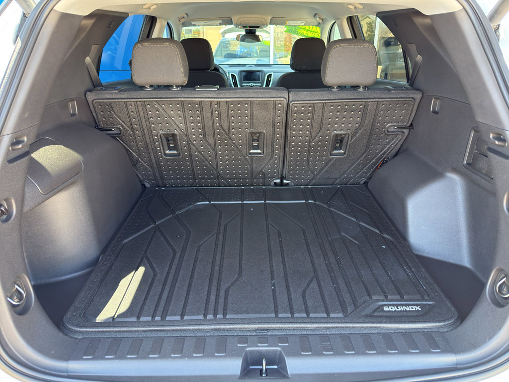 Used 2023 Chevrolet Equinox LT image 36