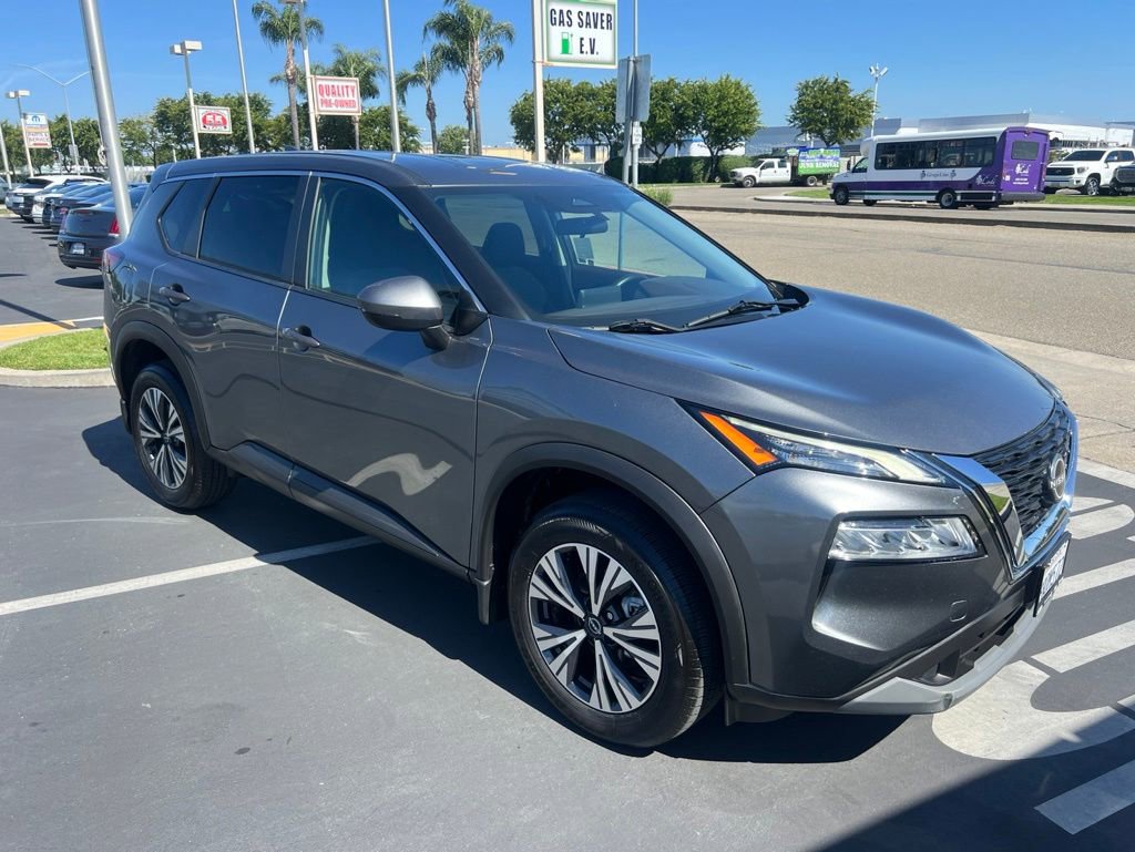 Used 2022 Nissan Rogue SV FWD image 12