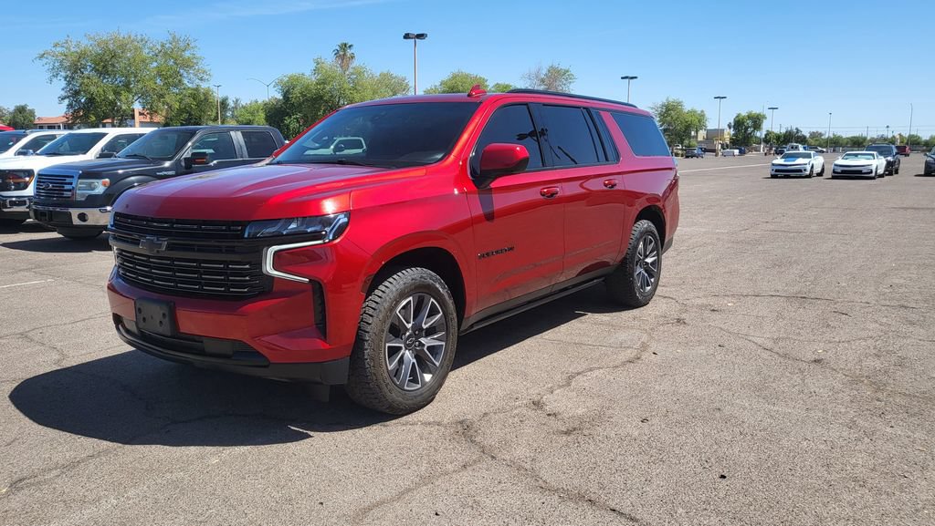 Used 2021 Chevrolet Suburban RST w/ Rear Media and Nav Package AWD/4WD image 4