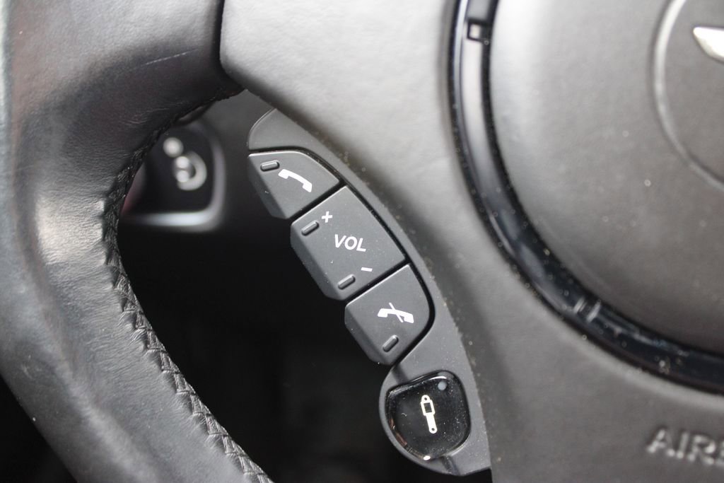 Used 2014 Aston Martin Vanquish Volante RWD image 13