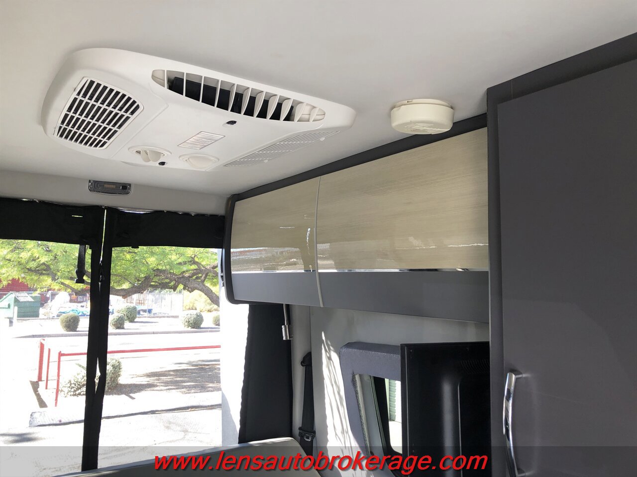 Used 2020 Mercedes-Benz Sprinter 2500 image 26