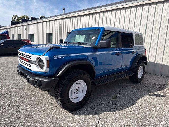 Used 2026 Ford Bronco Heritage Edition AWD/4WD image 3