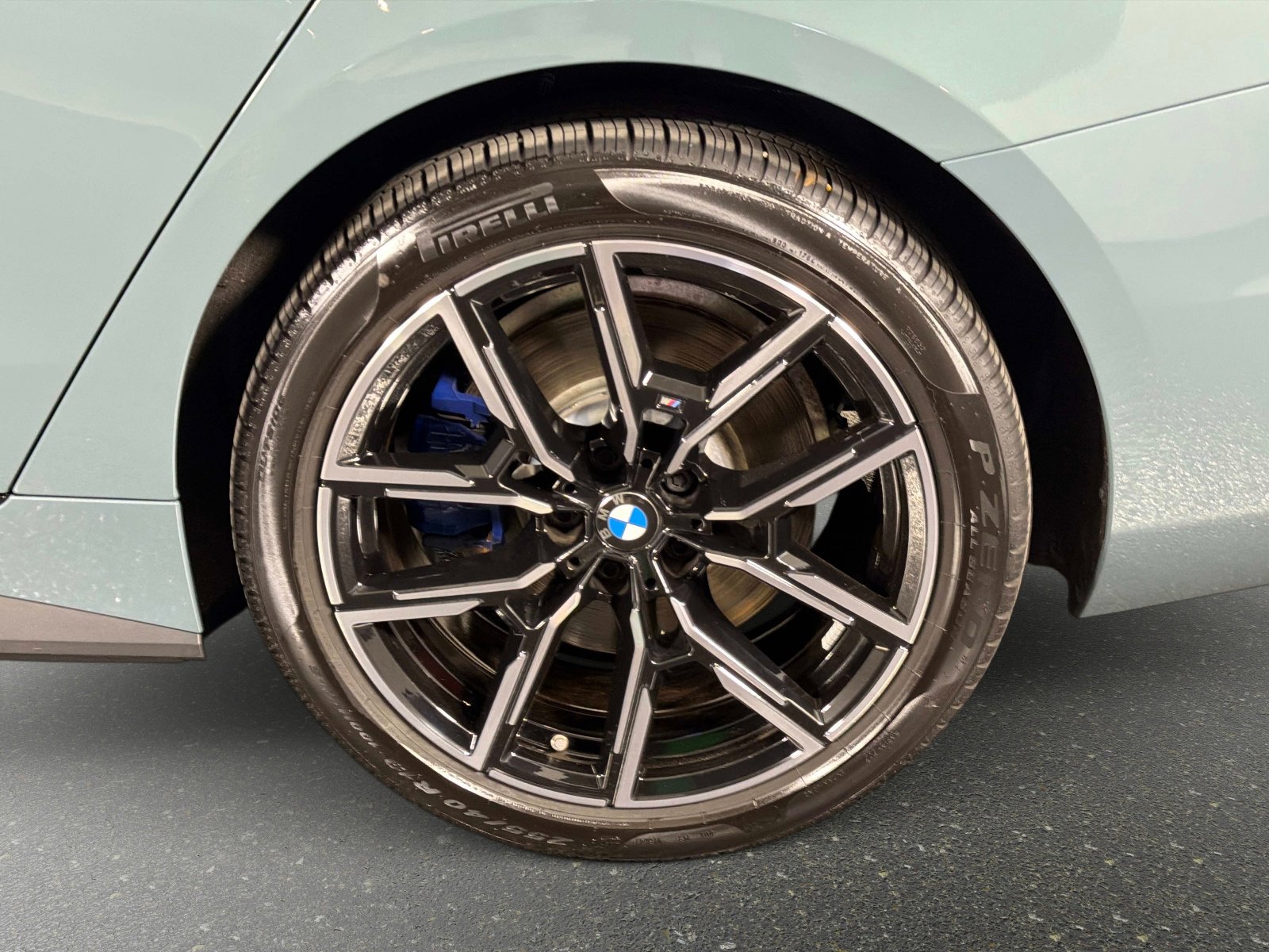 Used 2025 BMW i4 xDrive40i w/ M Sport Package image 14