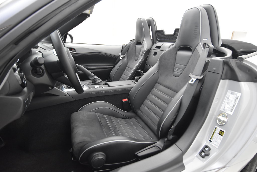Certified 2025 MAZDA MX-5 Miata Club w/ Brembo/BBS Recaro Package RWD image 25
