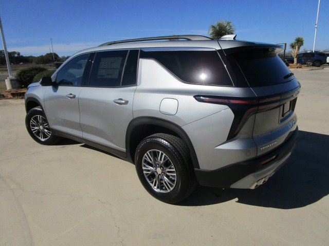 New 2026 Chevrolet Traverse LT w/ Driver Confidence Package FWD image 5